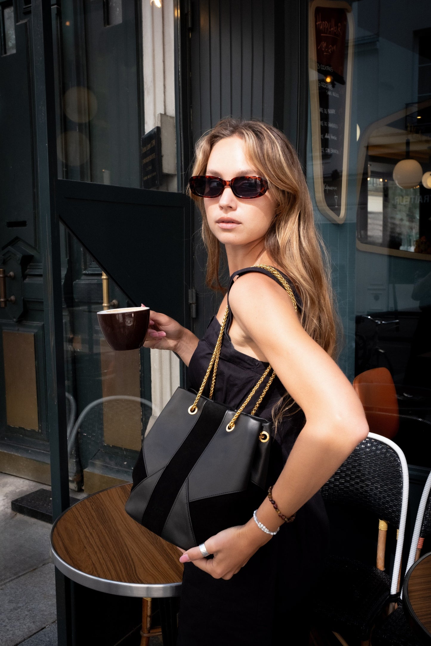 lesyeuxd_elsa_grand_noir