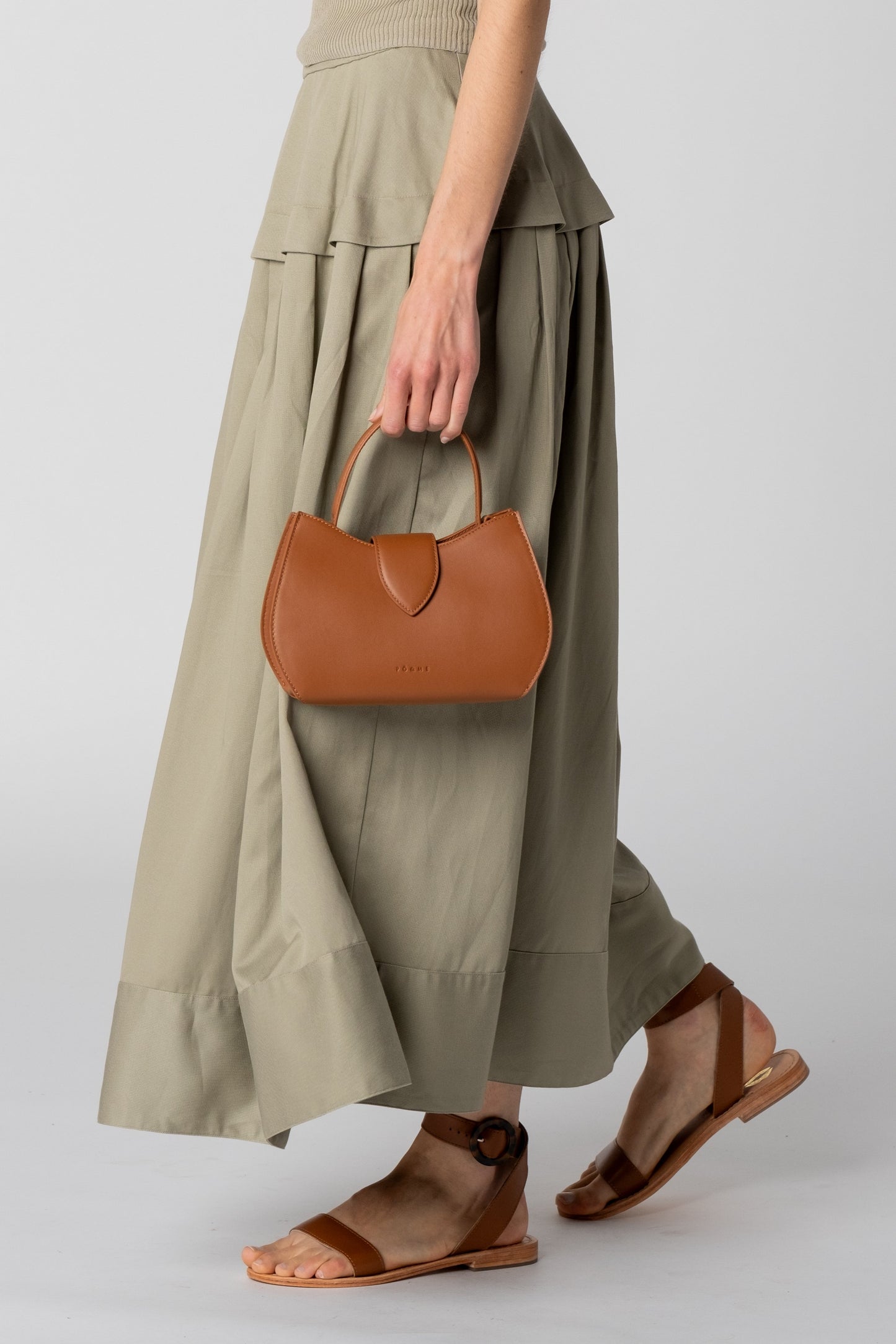 jeparleenreve_mini_camel