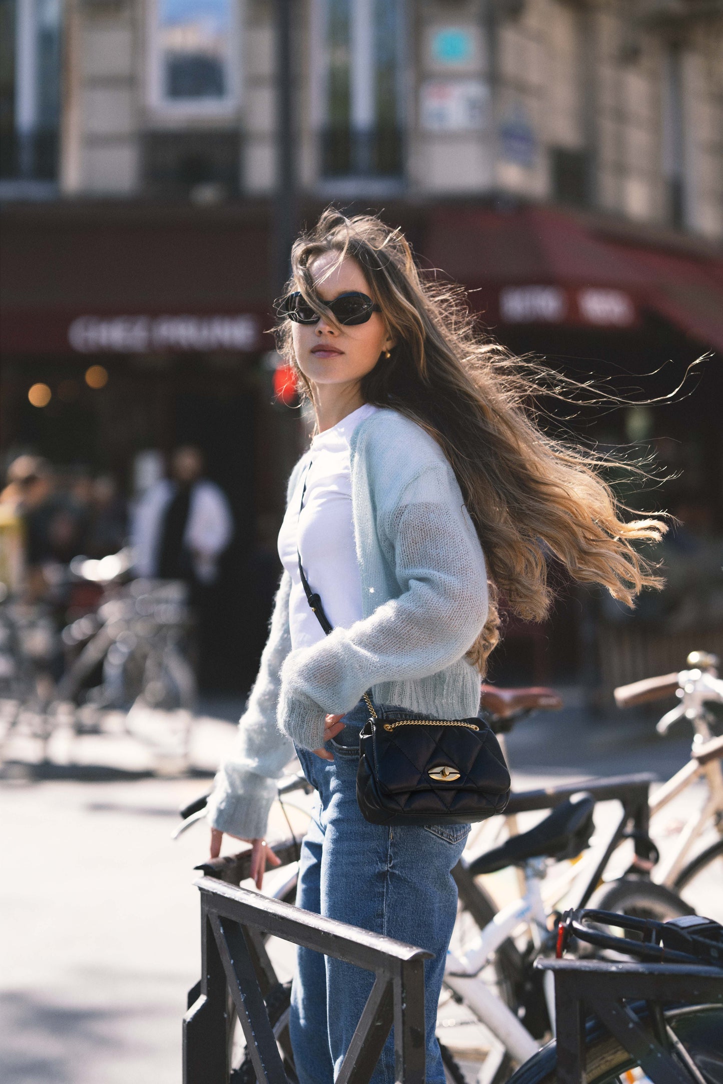 l_heure_exquise_noir