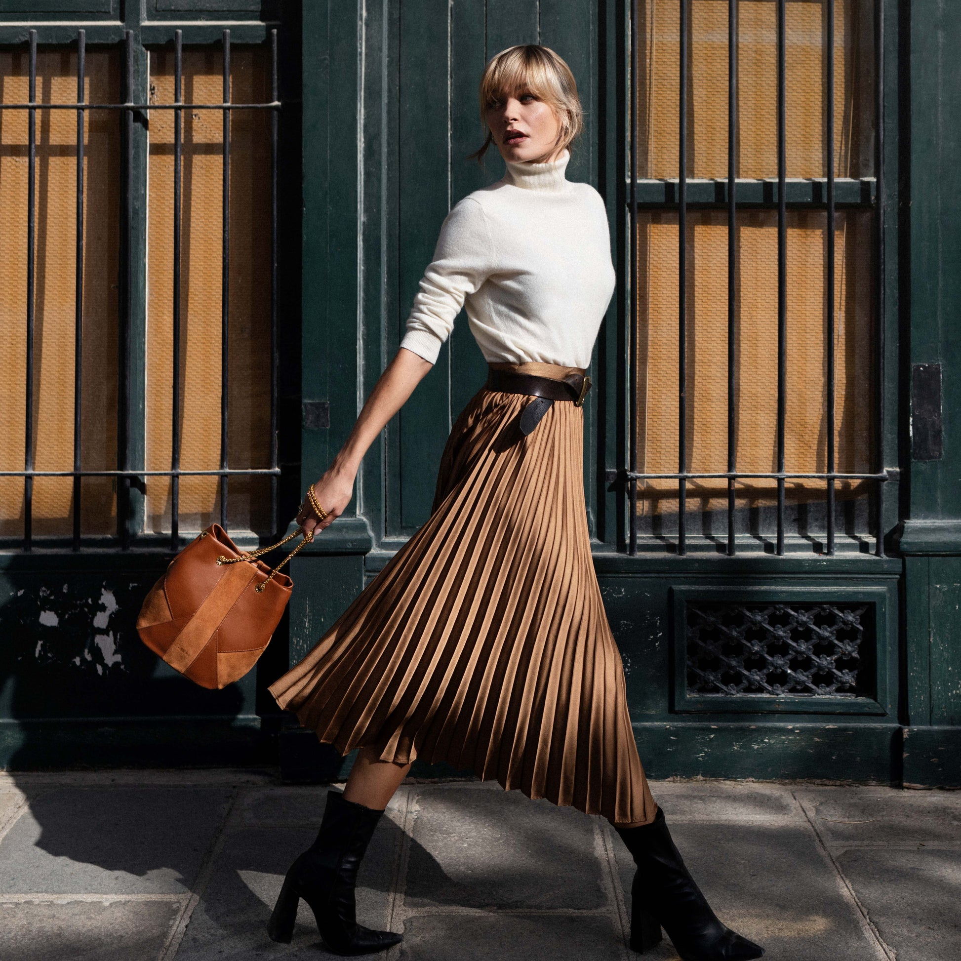 lesyeuxd_elsa_grand_camel