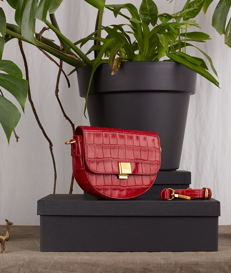commeunnuage_croco_rouge