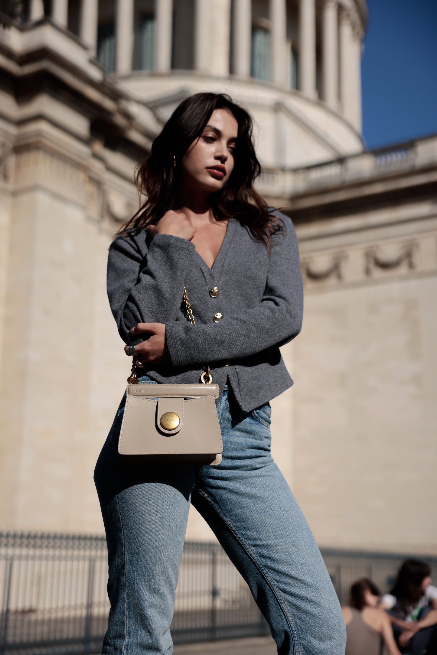 toutesmespenseesnew_taupeclair