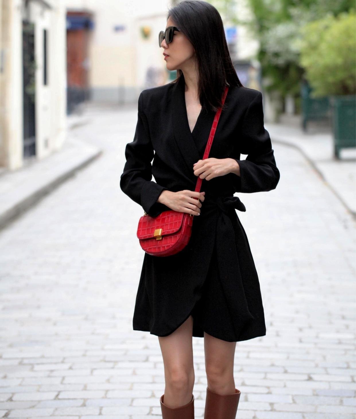 commeunnuage_croco_rouge