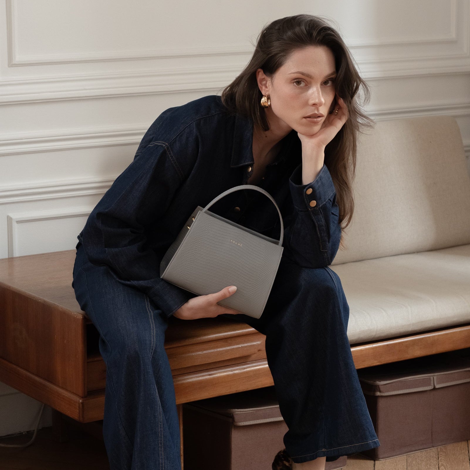 Songes_Innocents_Embosse_Lezard_gris